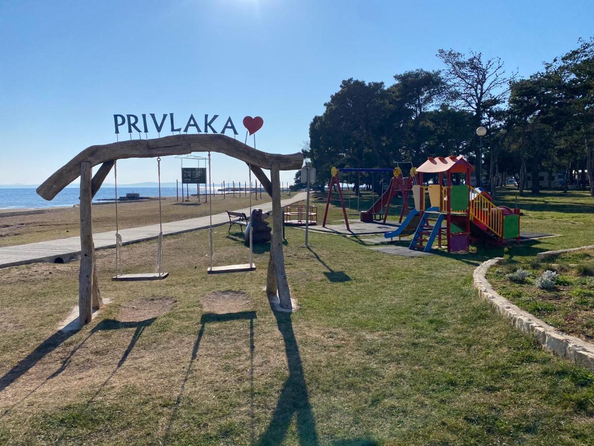 Apartments Lolo Privlaka  Luaran gambar