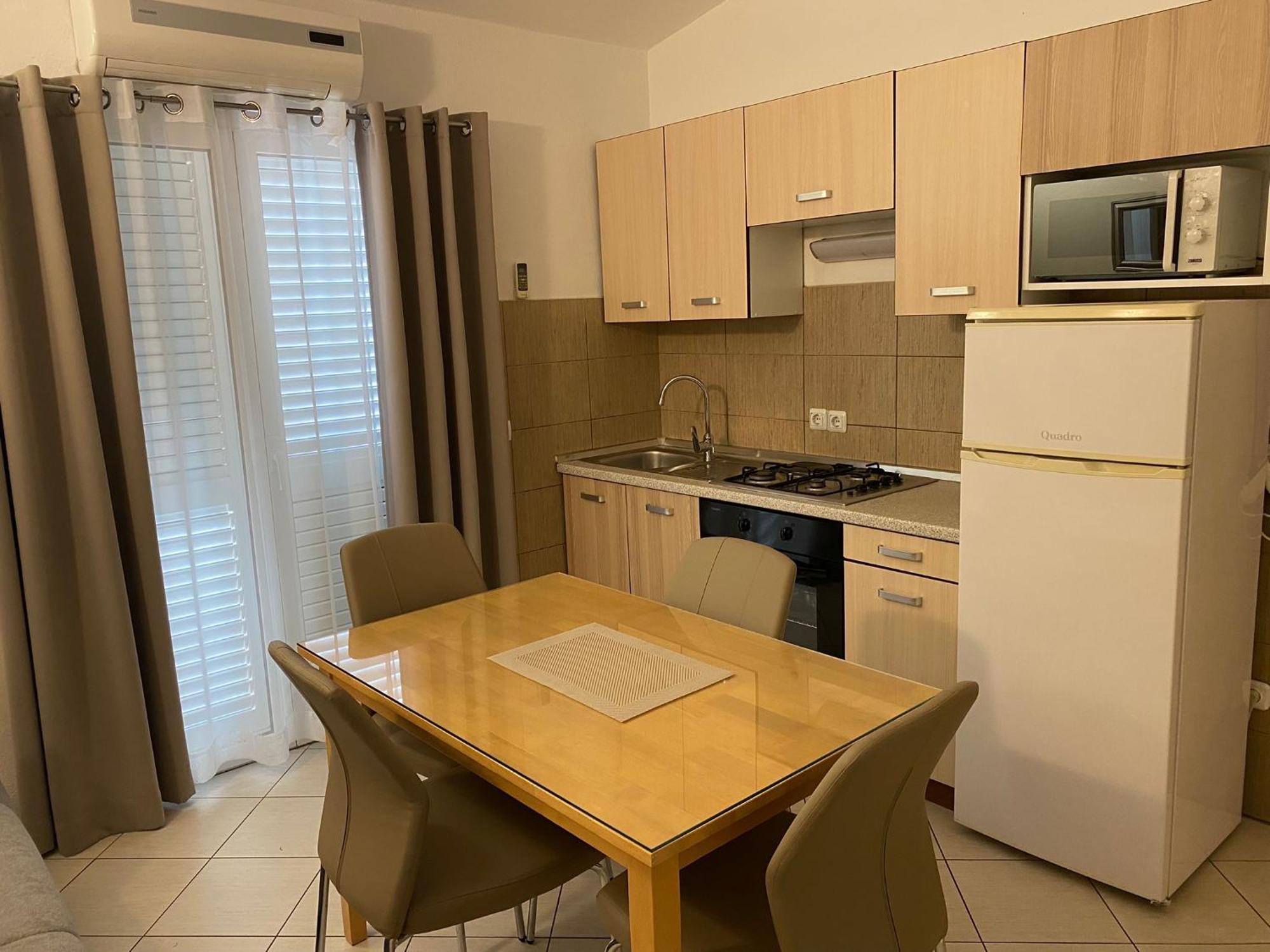Apartments Lolo Privlaka  Luaran gambar