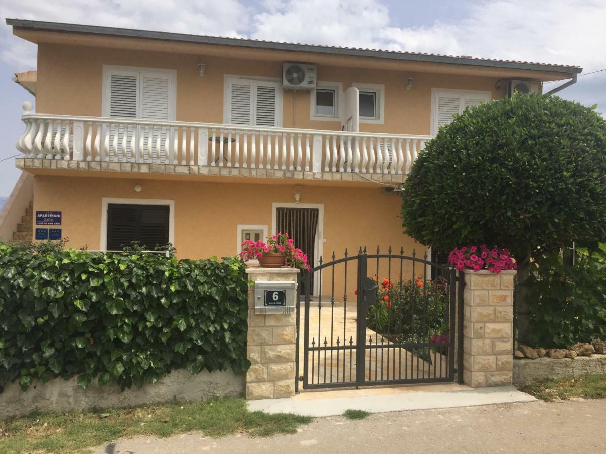 Apartments Lolo Privlaka  Luaran gambar